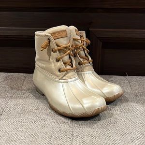 Sperry women’s saltwater metallic duck boots size 7.5